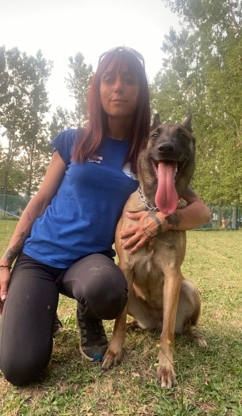 Martina Mastrapasqua con il suo pastore belga malinois al centro cinofilo DOG HOUSE